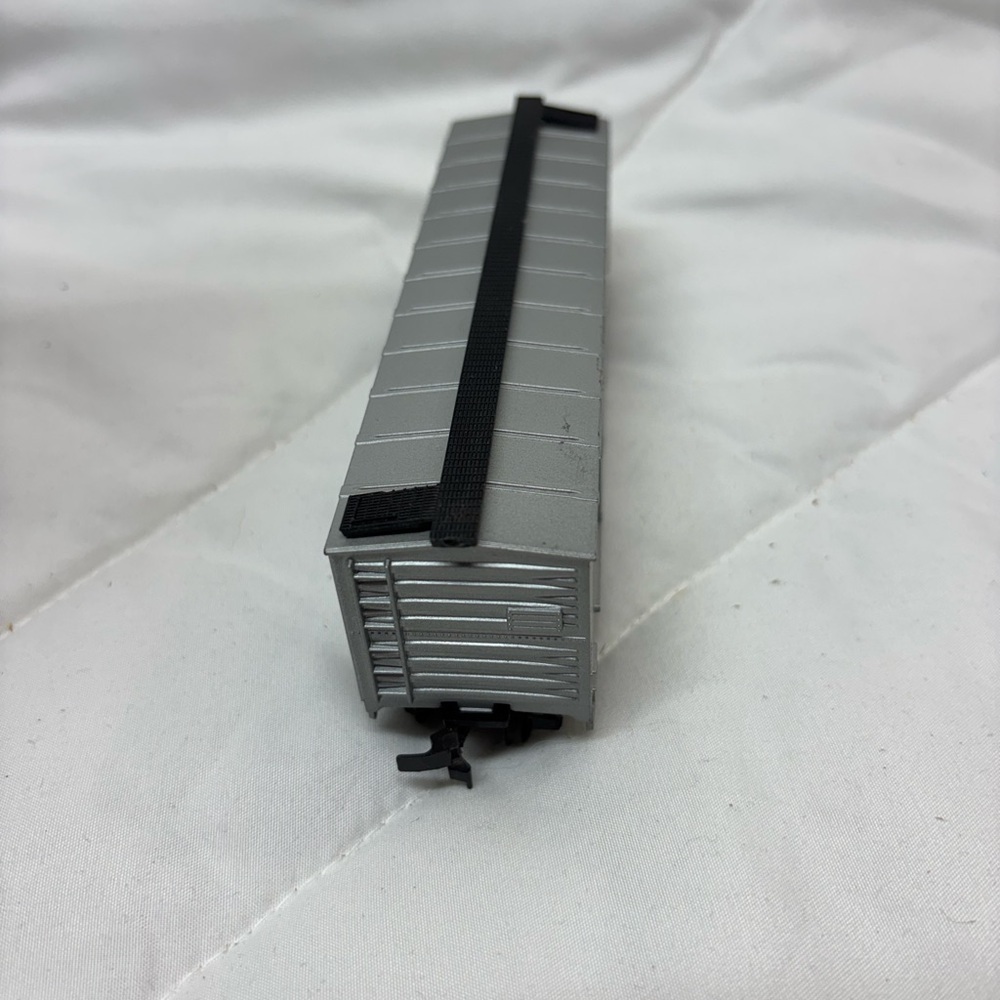 Model Power HO Scale Minneapolis & St. Louis, The Peoria Gateway Box Car. - Picture 2 of 5